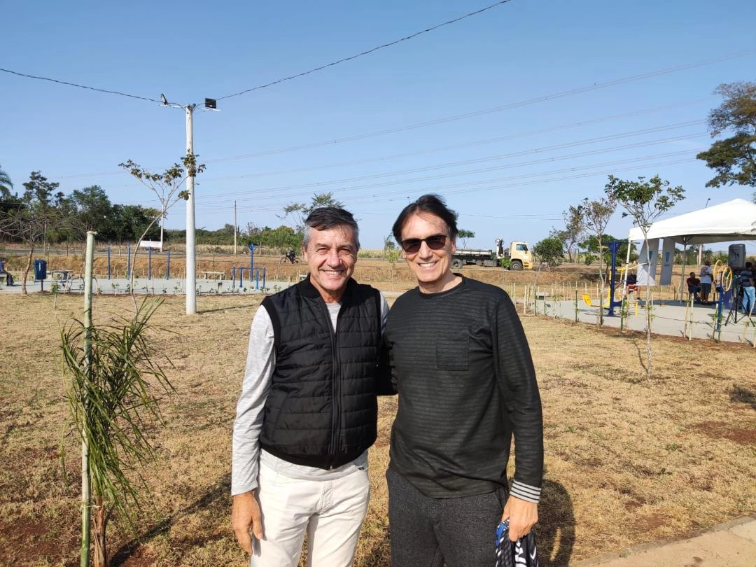 Renato e Oscar em 6 de agosto de 2022, dia da inauguração da Arena Cilinho, em Campinas